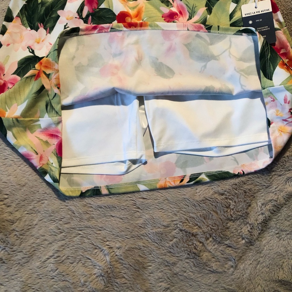 TOMMY BAHAMA Active Women Small Green Floral Printed 2 Piece Short Set - Picture 5 of 5